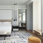 Marriott Hotel 5*